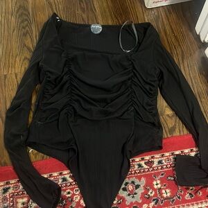 Arula black body suit
